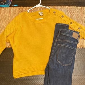 This sweater is the best for winter time !!!